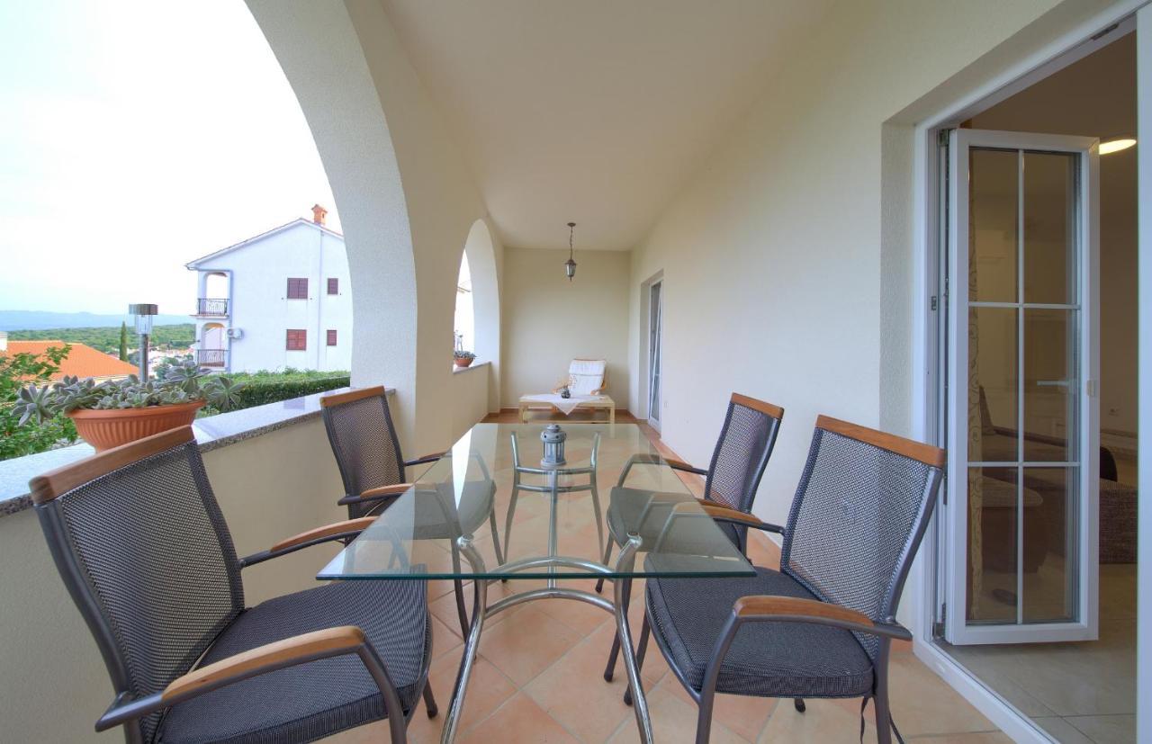 Apartmani Mara Matic Malinska Dış mekan fotoğraf
