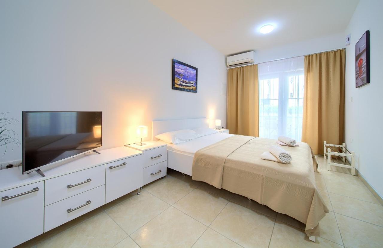 Apartmani Mara Matic Malinska Dış mekan fotoğraf