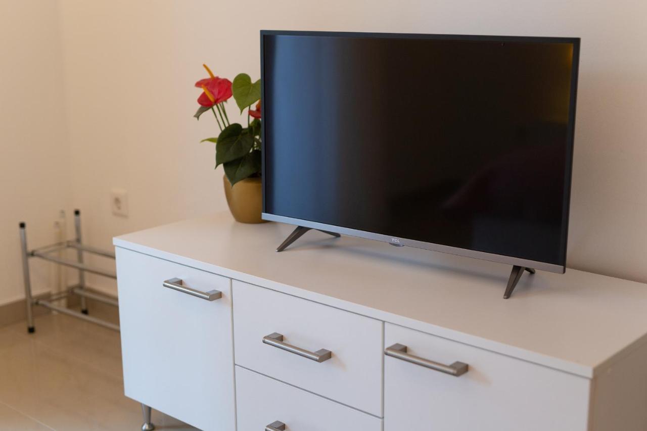 Apartmani Mara Matic Malinska Dış mekan fotoğraf