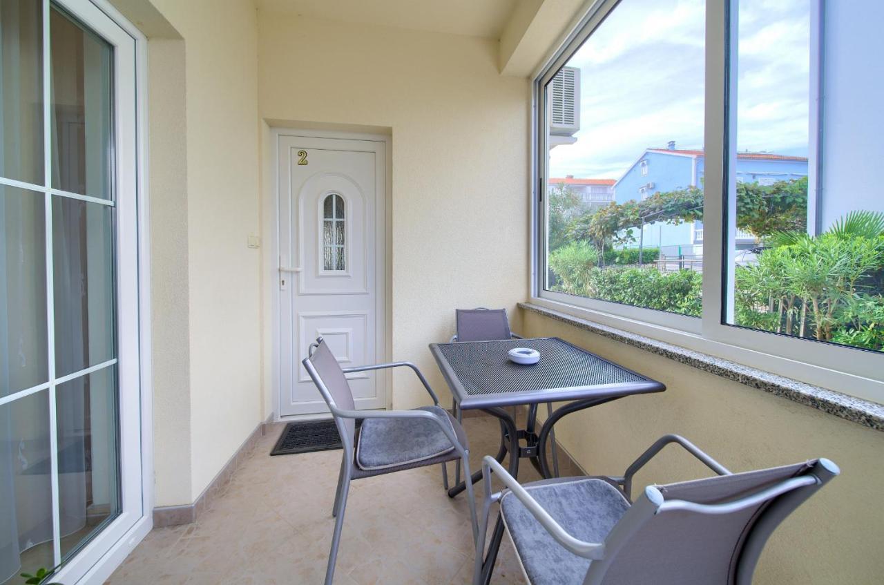 Apartmani Mara Matic Malinska Dış mekan fotoğraf