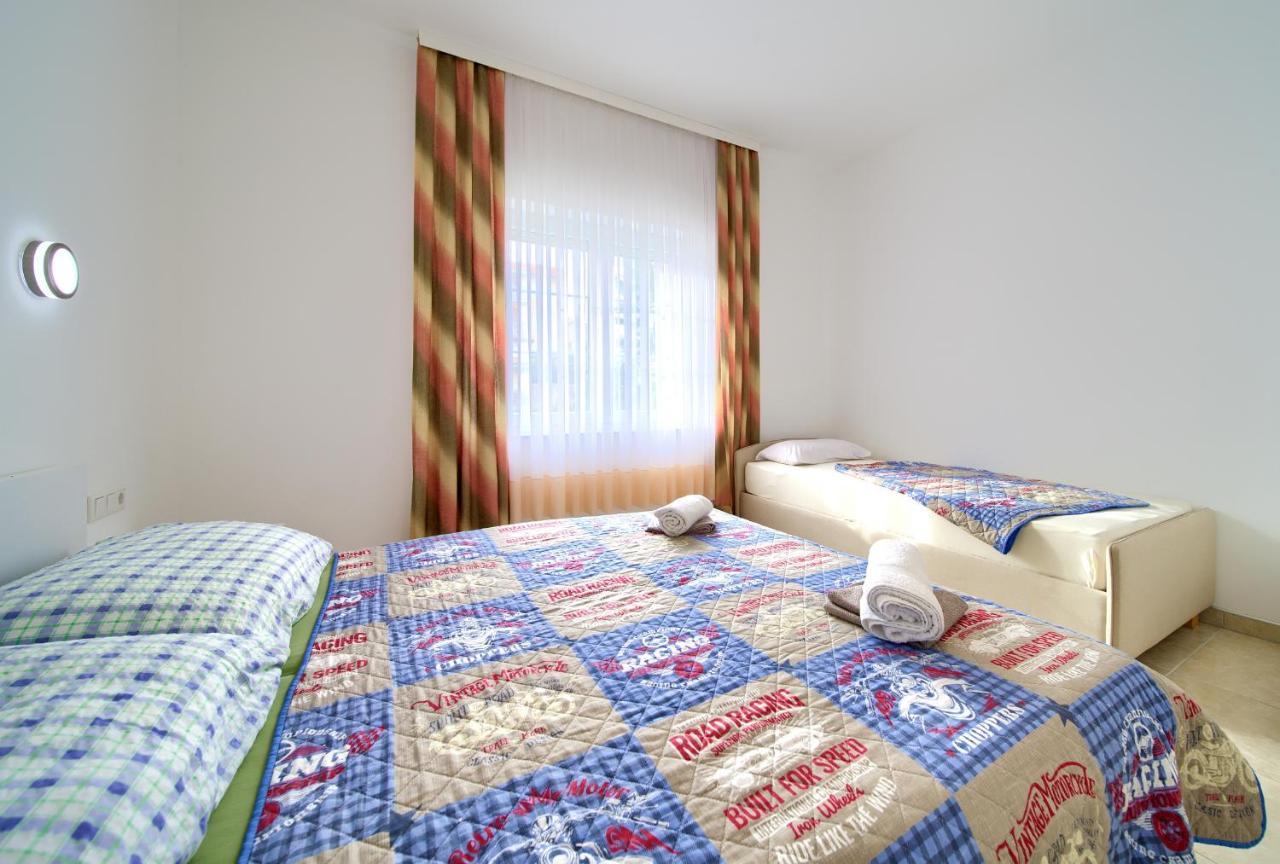 Apartmani Mara Matic Malinska Dış mekan fotoğraf